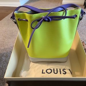 ❌Sold out❌Authentic LOUIS VUITTON Nano noe